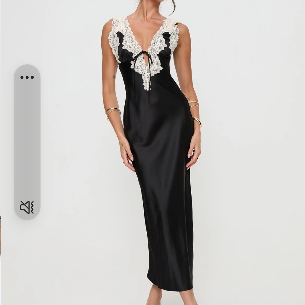 Princess Polly Black and Cream Maxi Dress Size 6